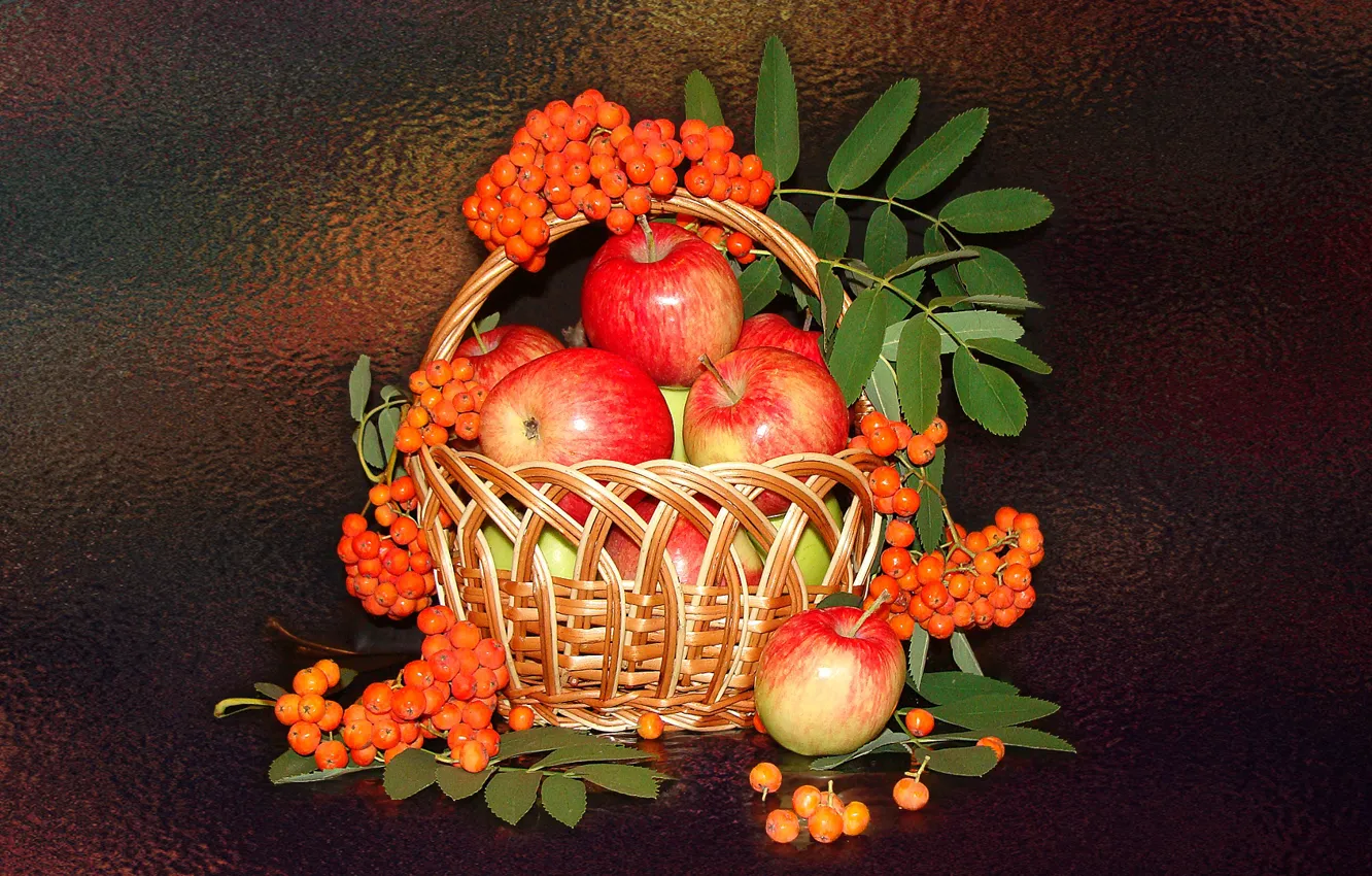 Фото обои настроение, яблоки, натюрморт, корзинка, рябина, авторское фото Елена Аникина