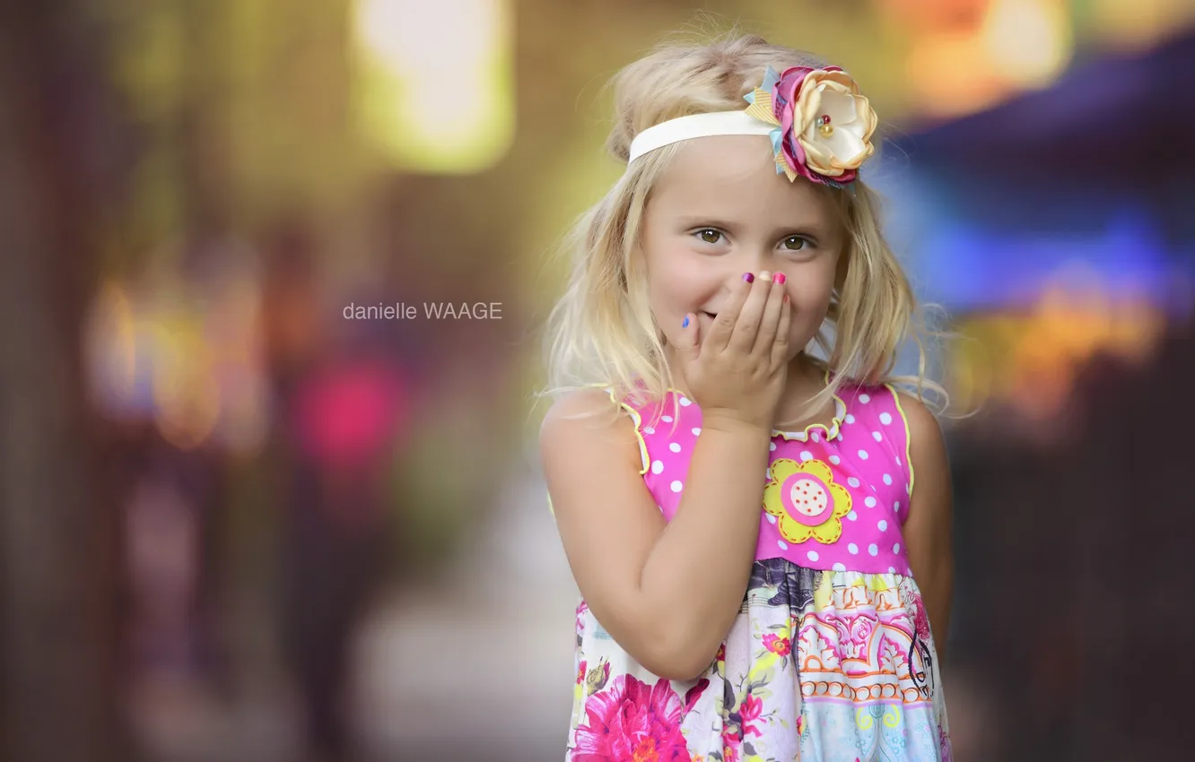 Фото обои взгляд, девушка, поза, фон