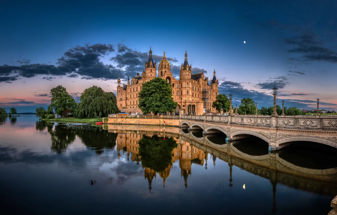 Фото обои мост, озеро, отражение, замок, Германия, панорама, Germany, Шверин
