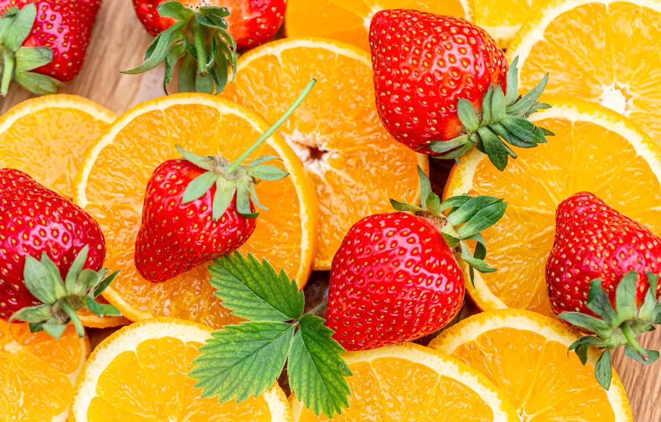 Фото обои ягоды, апельсины, клубника, листик