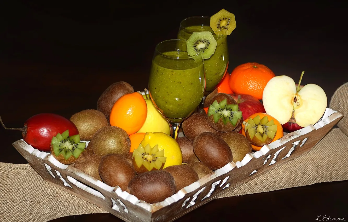 Фото обои яблоко, апельсин, киви, сок, фрукты, поднос, маракуйя