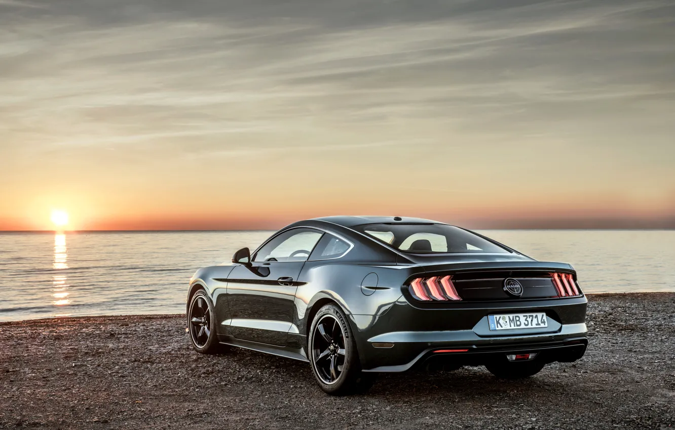 Фото обои Mustang, Ford, вечер, водоём, 2018, Bullitt, фастбэк