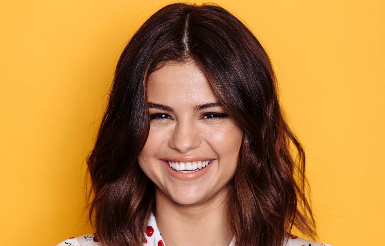 Фото обои улыбка, актриса, певица, знаменитость, Selena Gomez
