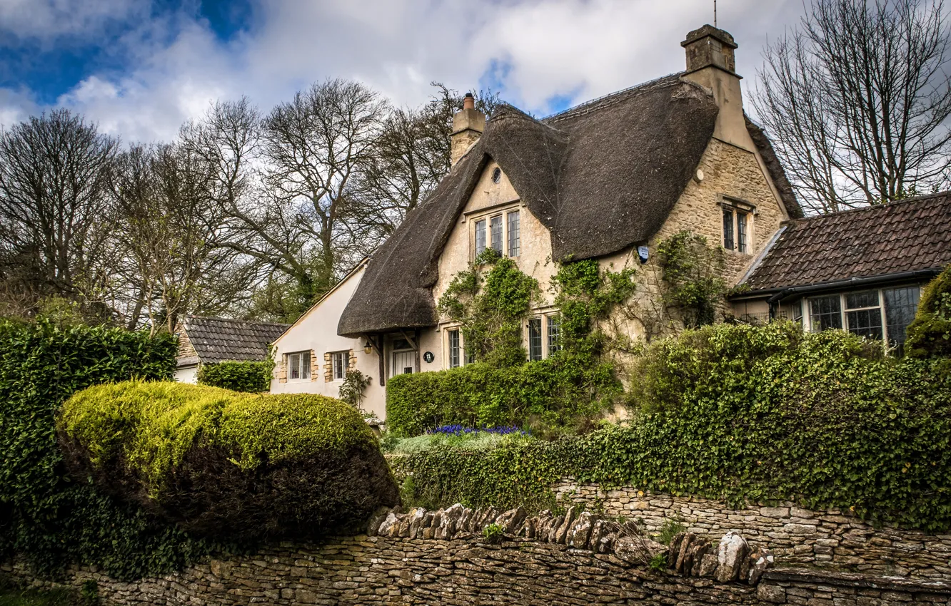 Фото обои деревья, дом, камни, Англия, сад, деревня, кусты, Castle Combe