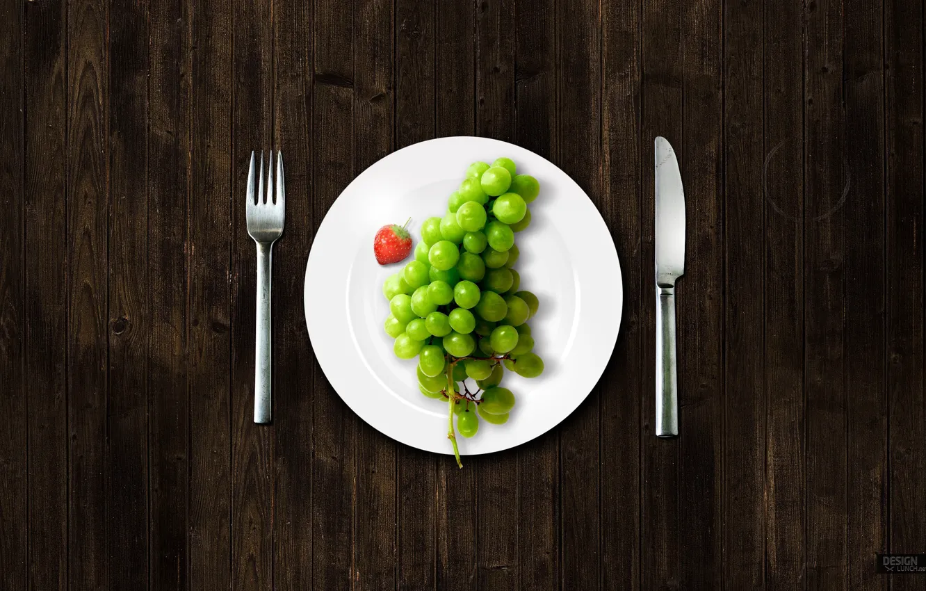 Фото обои тарелка, виноград, вилка, ножик