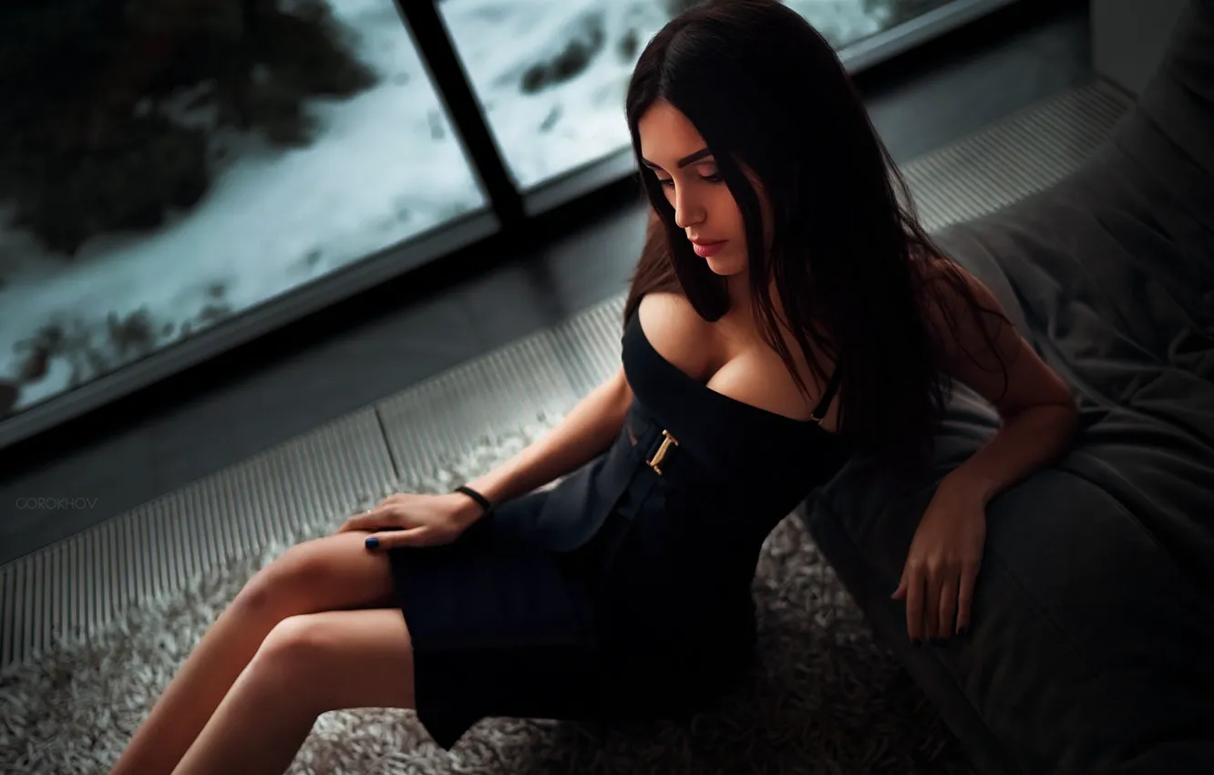 Фото обои hot, boobs, model, brunette, black dress