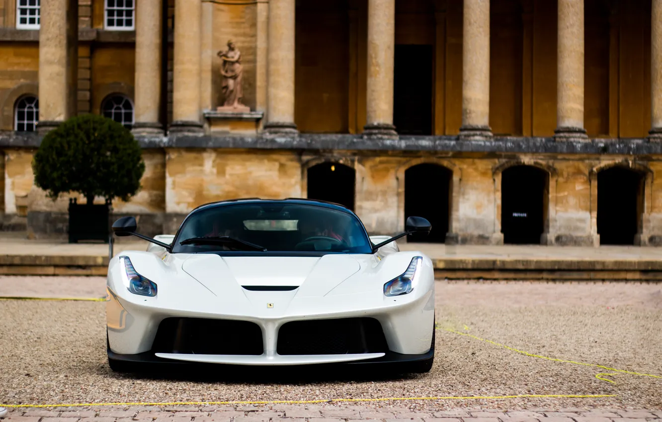 Ferrari LAFERRARI White