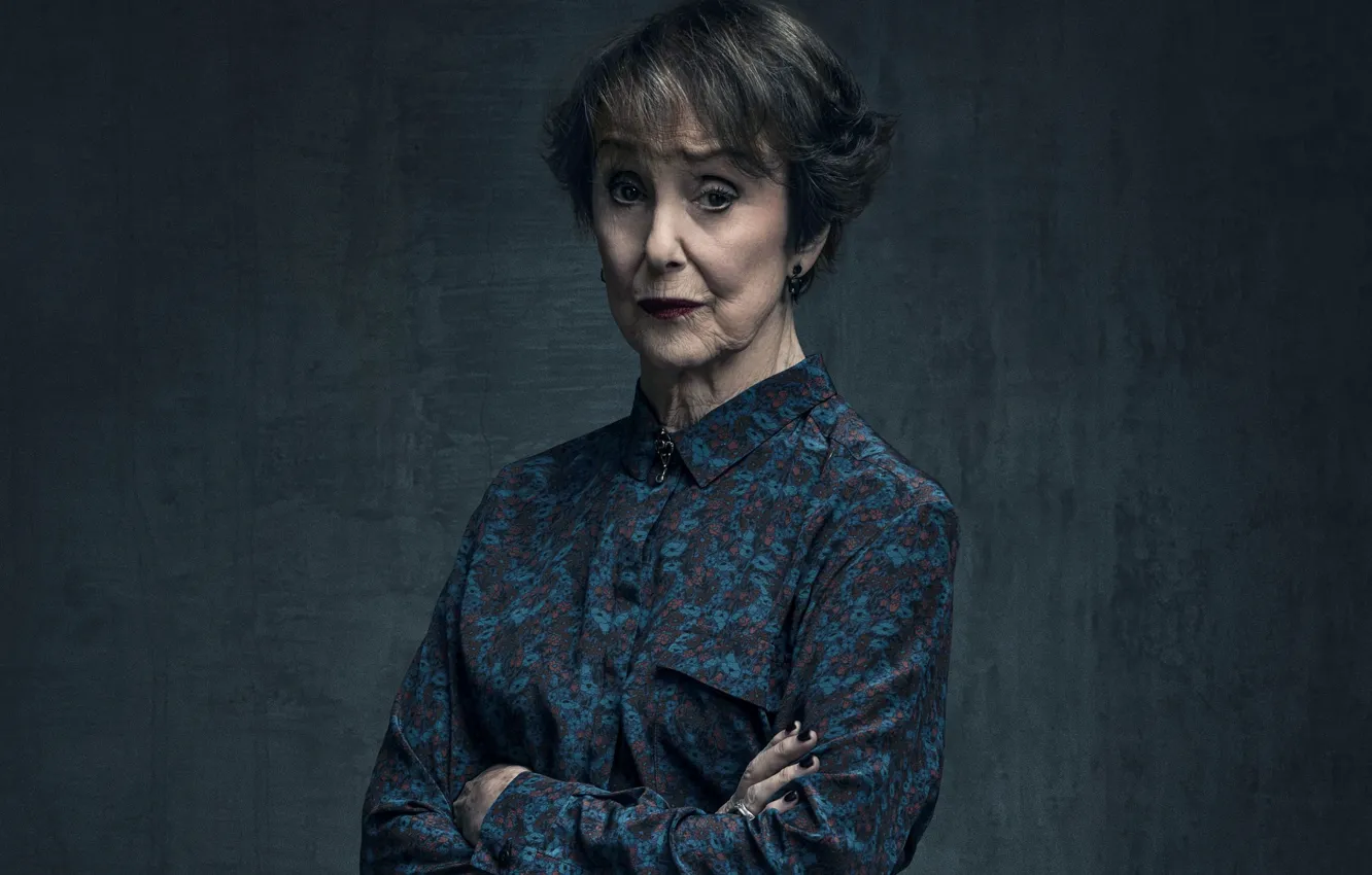 Фото обои женщина, Sherlock, Шерлок, Sherlock BBC, Хадсон, Sherlock Holmes, Sherlock (сериал)