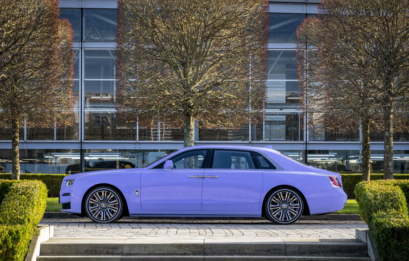 Фото обои Rolls-Royce, Ghost, 2024, Rolls-Royce Ghost Extended "Expressionism"