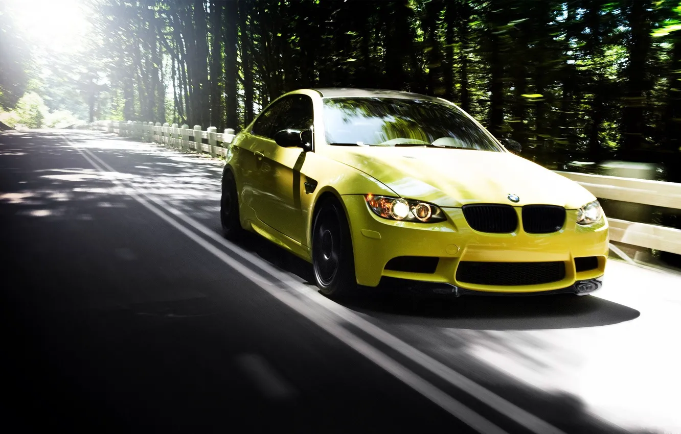 Фото обои дорога, лес, лето, cars, auto, bmw m3, желтого цвета