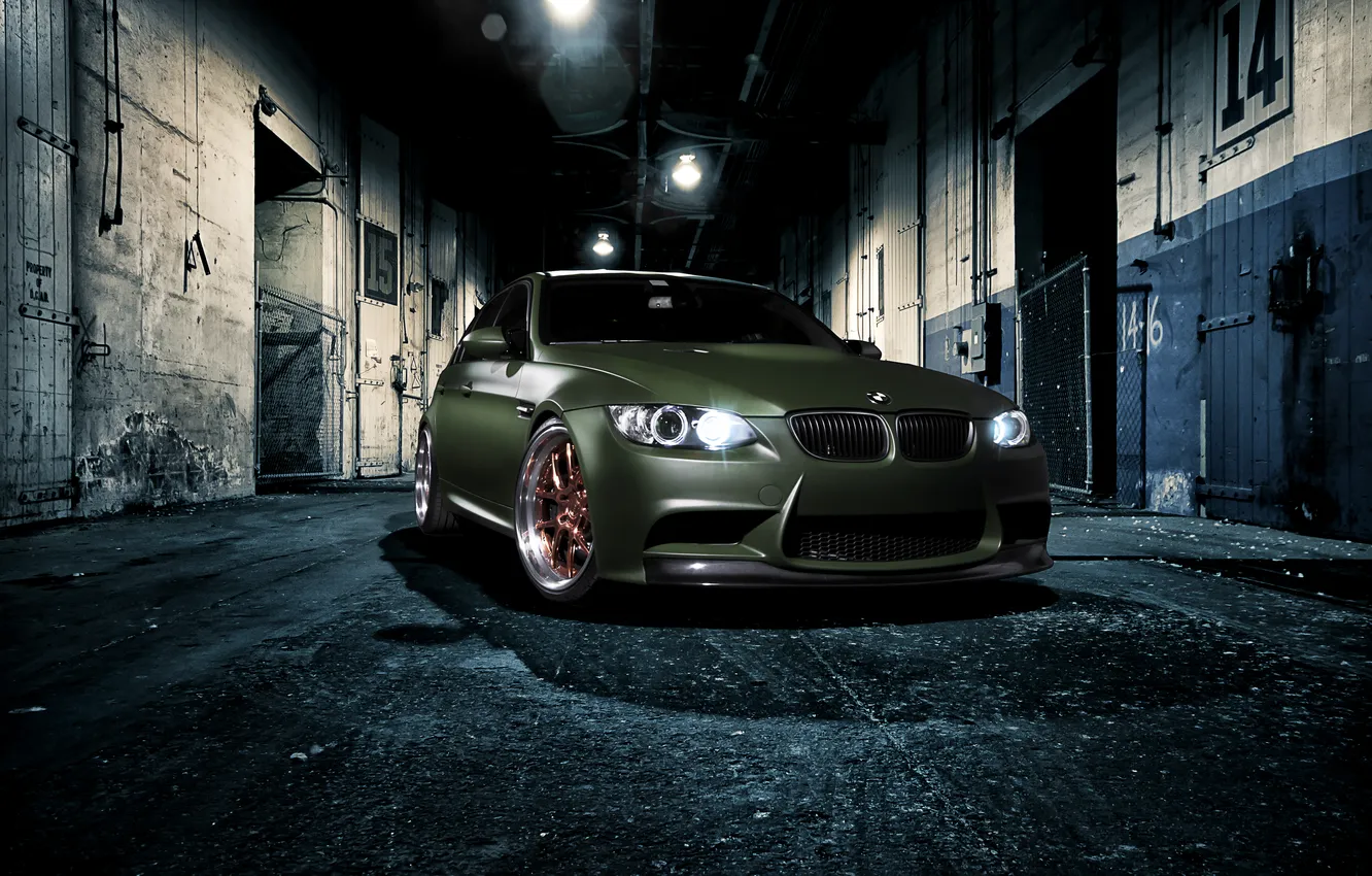 Фото обои green, стены, тюнинг, бмв, BMW, зелёный, передняя часть, E90