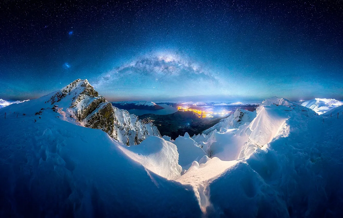 Фото обои зима, снег, горы, ночь, млечный путь