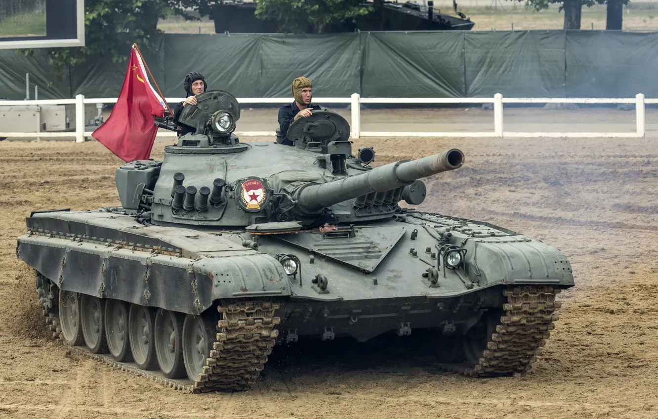 Фото обои поле, танк, ствол, боевой, бронетехника, Т-72
