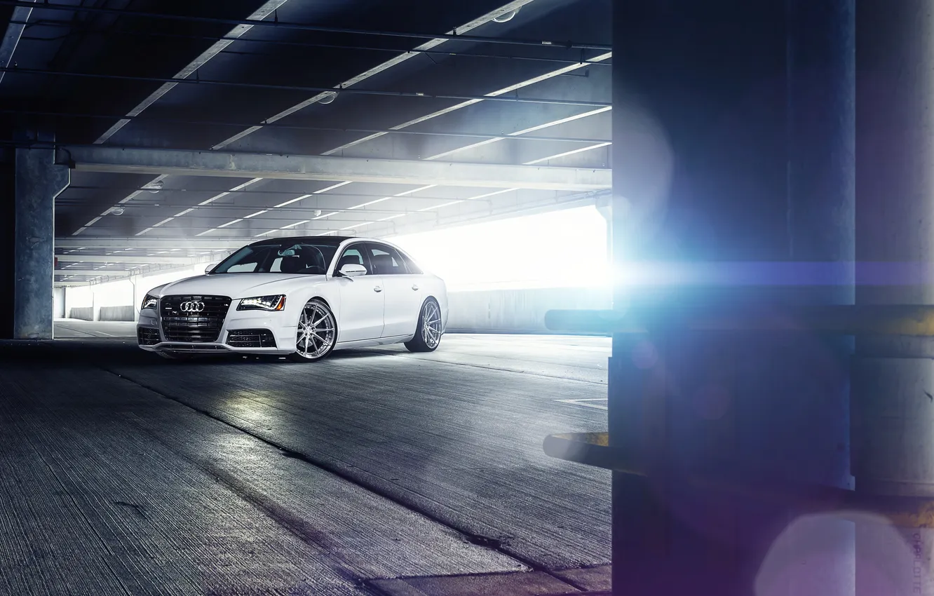 Фото обои Audi, парковка, white, блик, front, A8 L