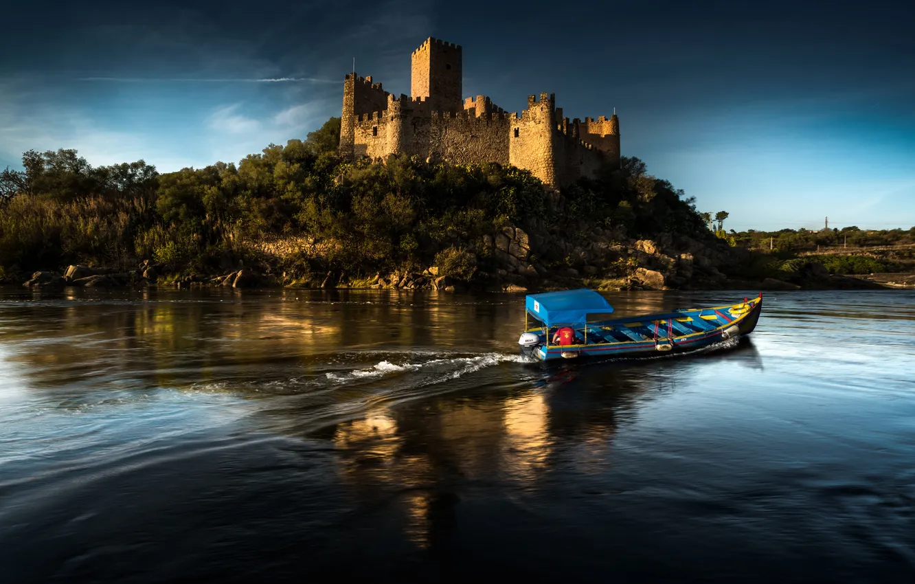 Фото обои река, замок, лодка, Португалия, Almourol Castle
