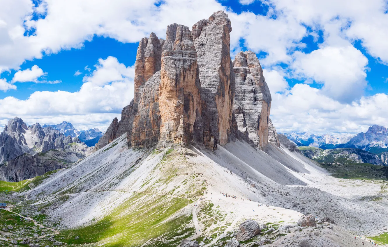 Фото обои небо, облака, горы, скалы