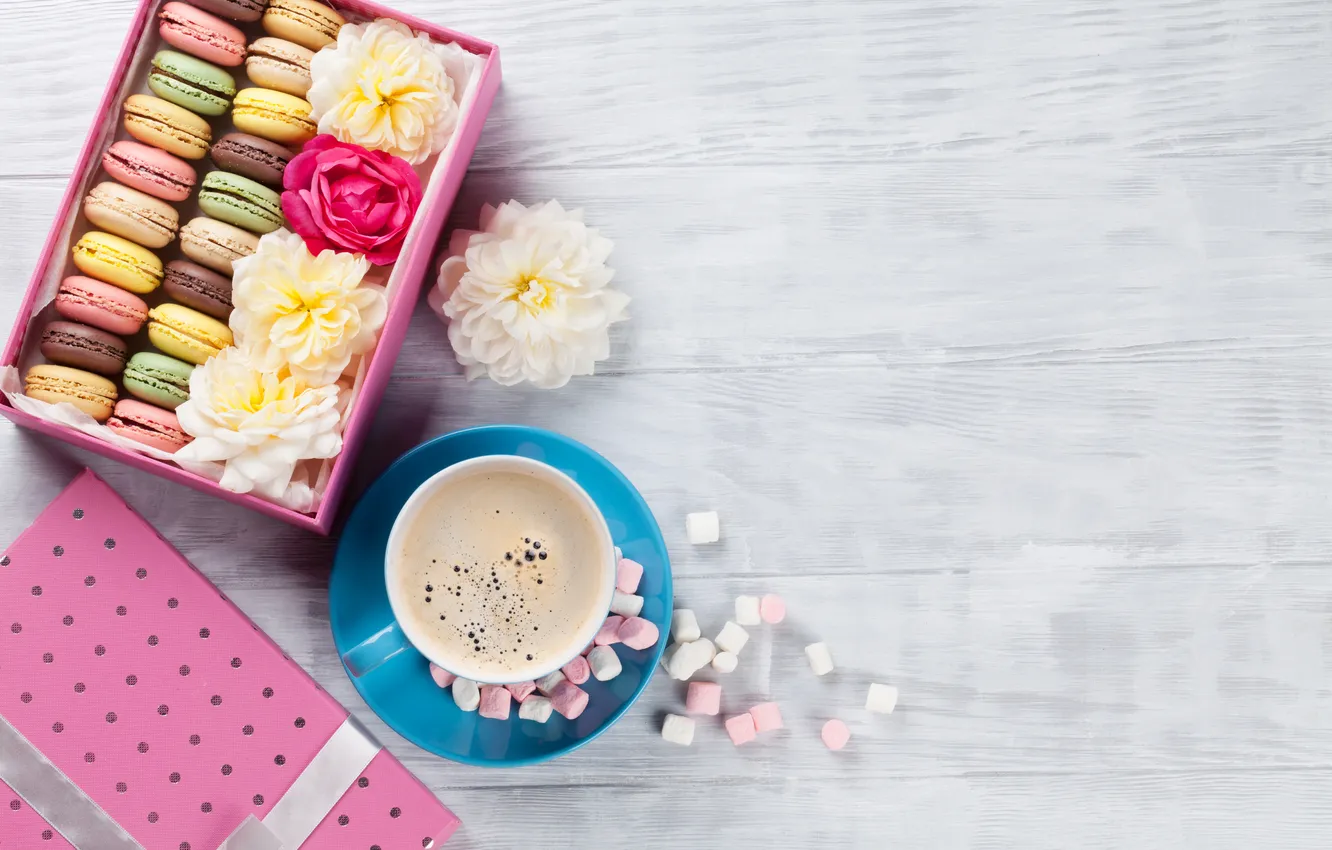 Фото обои цветы, подарок, герберы, wood, pink, flowers, coffee cup, with love