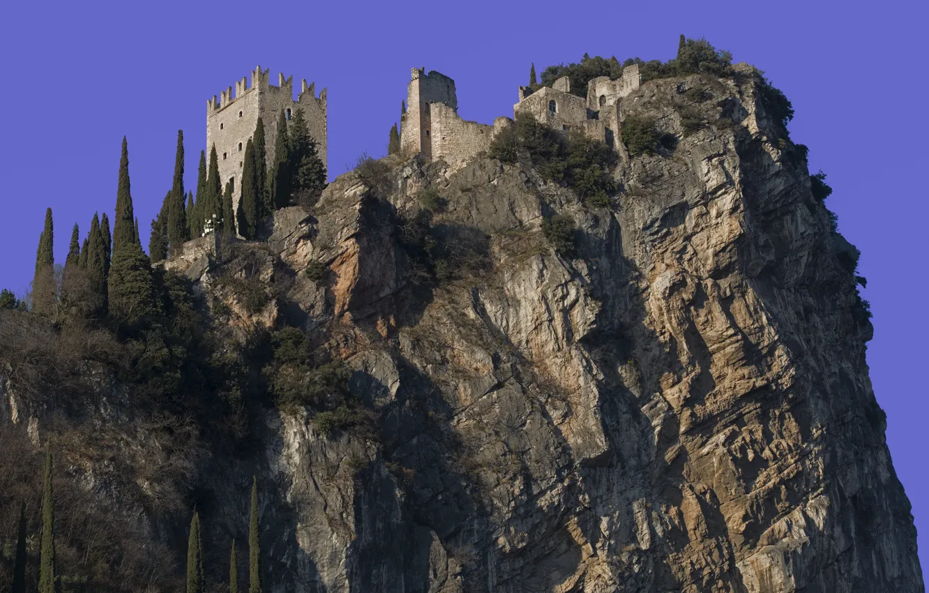 Фото обои скала, башня, гора, Италия, Трентино-Альто-Адидже, Арко