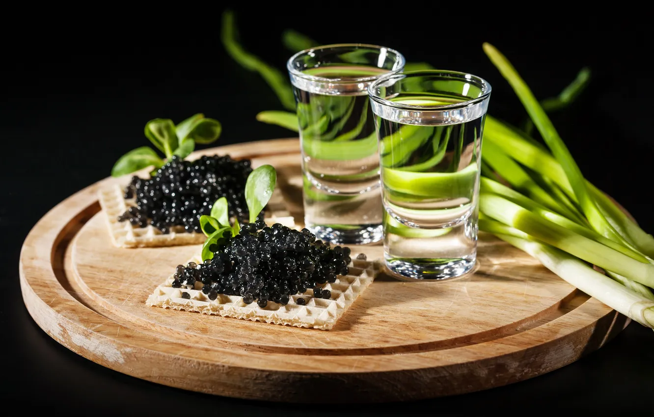 Фото обои drinks, glasses, vodka, caviar, snacks