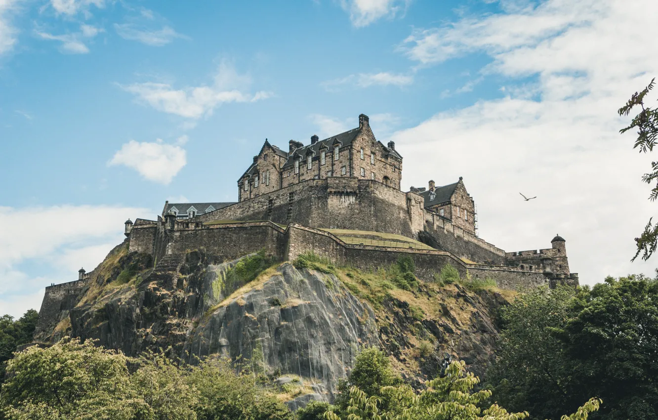 Фото обои cloud, castle, building, edinburgh castle, princes street gardens