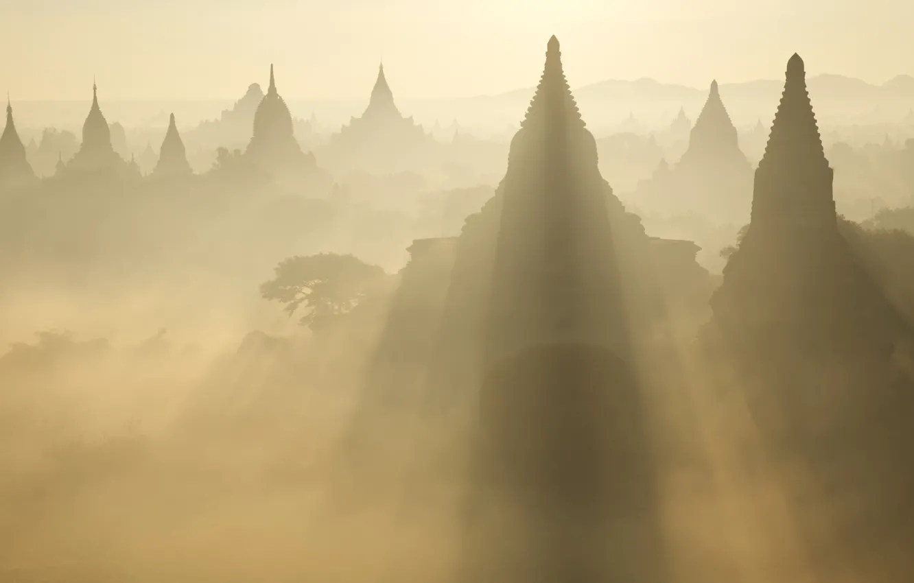 Фото обои light, Asia, Myanmar, Ruins at Sunrise, Bagan