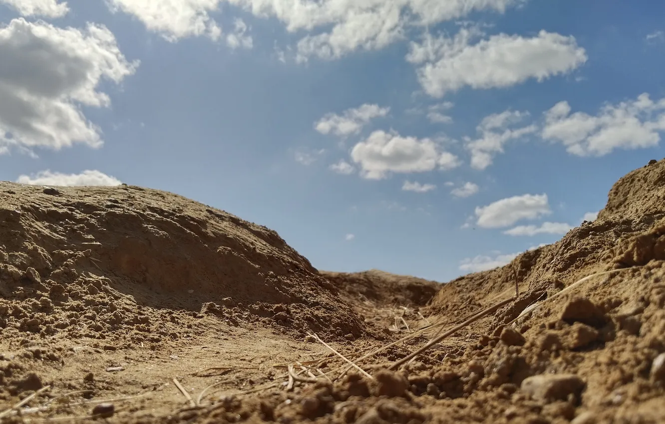 Фото обои песок, небо, горы, жара, sky, stone, sun, sand