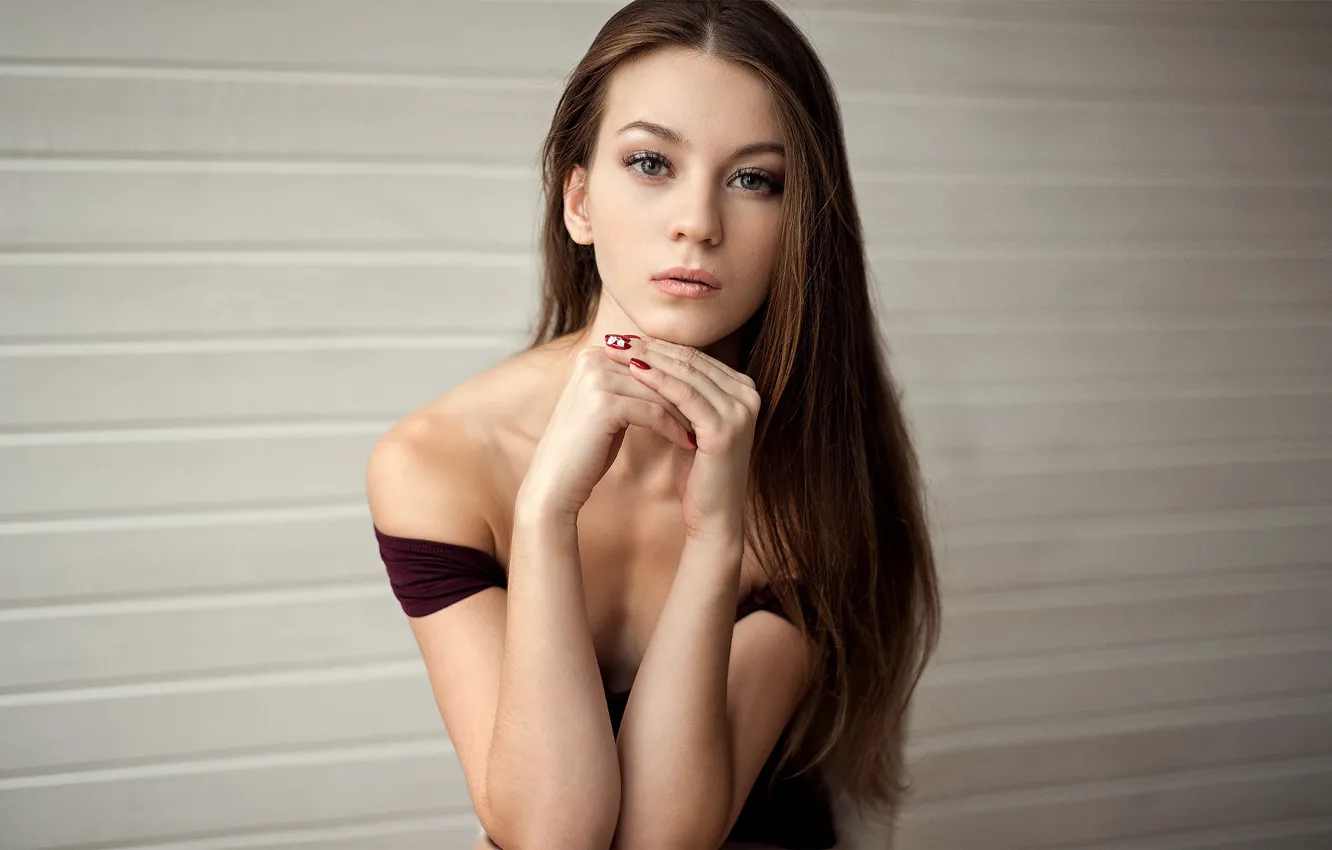 Фото обои girl, Model, green eyes, long hair, dress, photo, lips, face