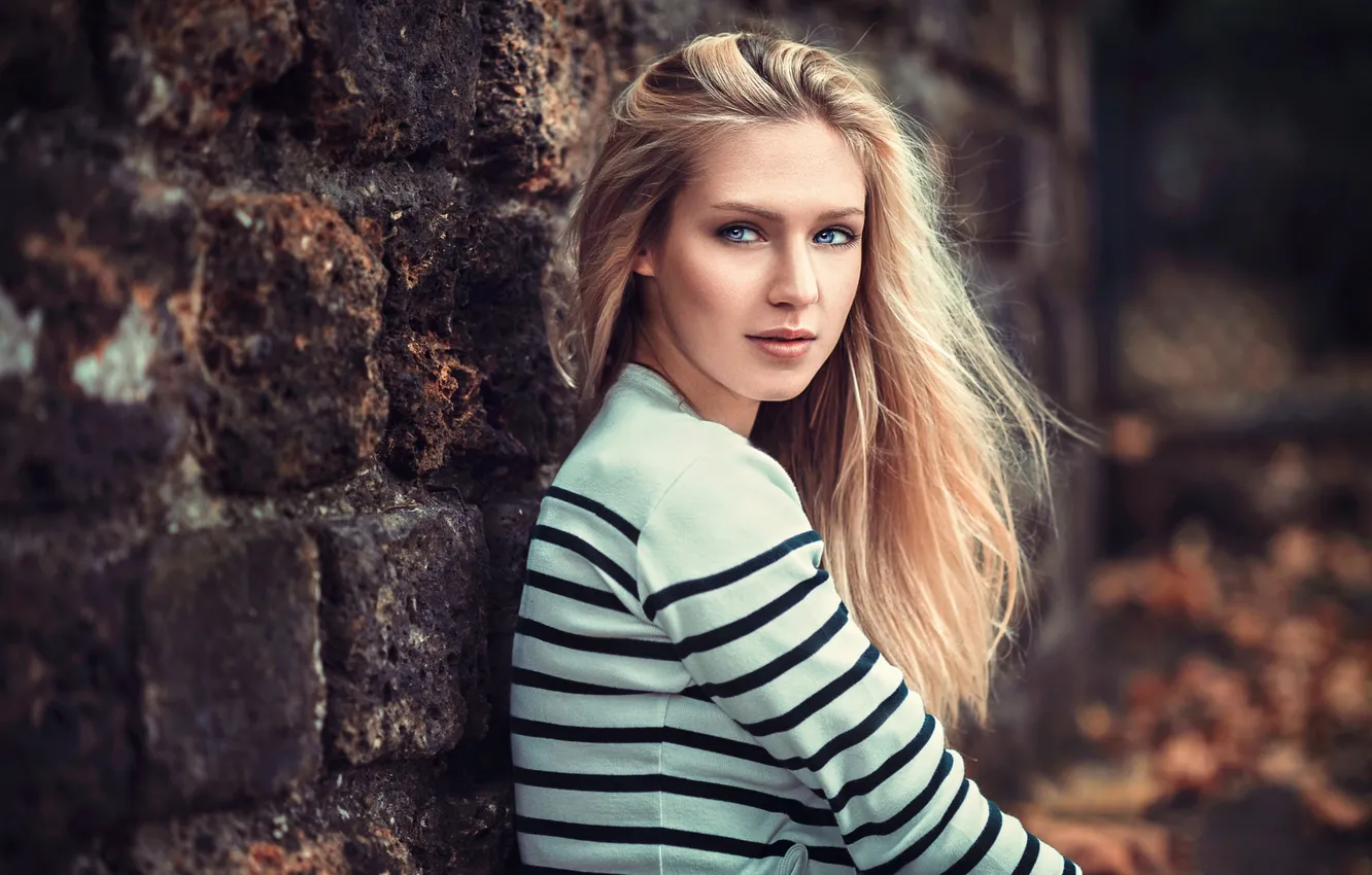 Фото обои Girl, Light, Beautiful, Model, Female, Beauty, Eyes, Face