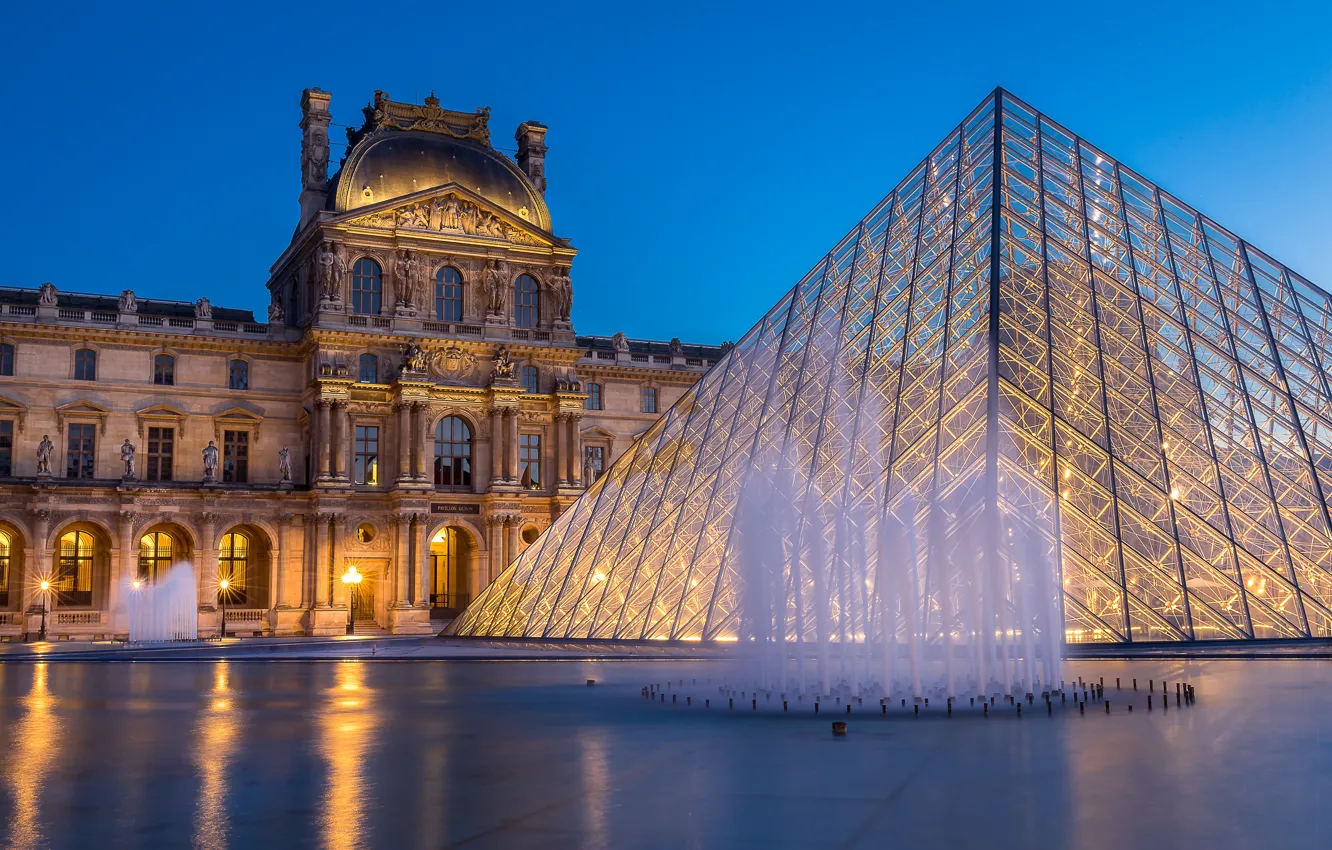 Фото обои ночь, город, Франция, Париж, здание, Лувр, освещение, площадь