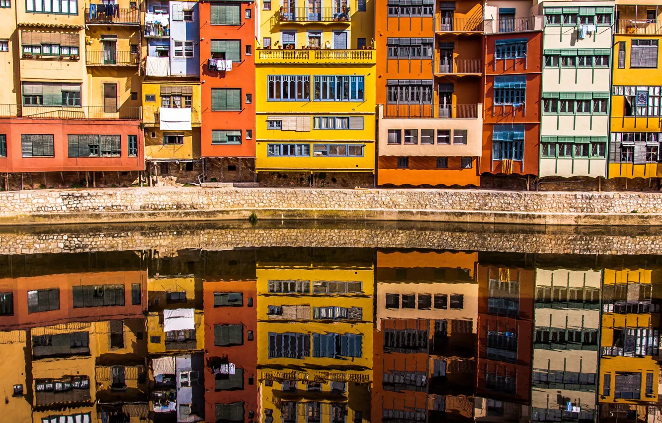 Фото обои Дома, Отражение, Здание, Испания, Spain, Girona, Жирона