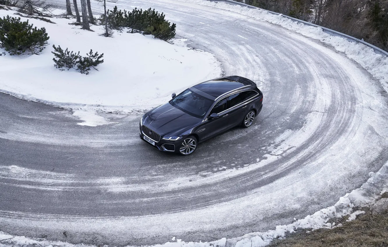 Фото обои зима, дорога, снег, Jaguar, поворот, сверху, универсал, Jaguar XF