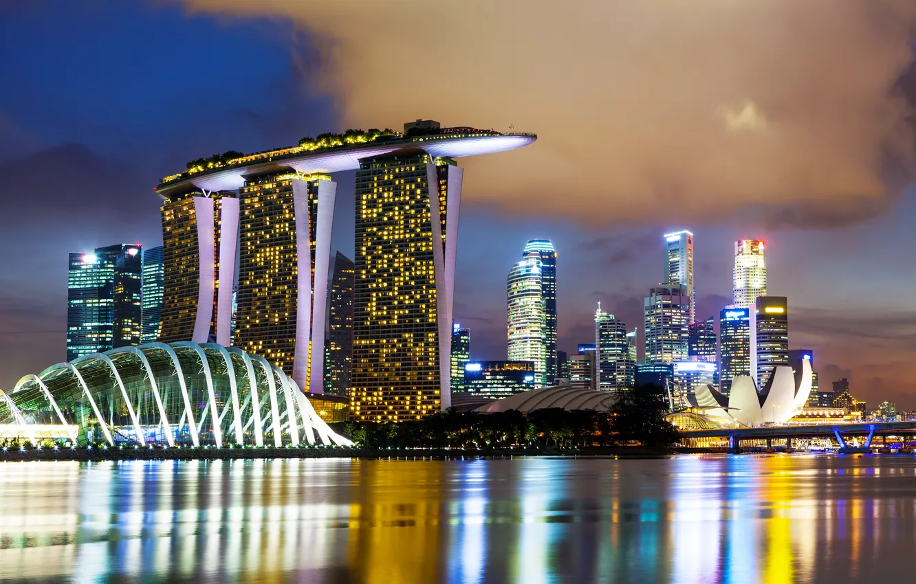 Фото обои ночь, мост, огни, небоскребы, Сингапур, набережная, Marina Bay Sands, Helix Bridge