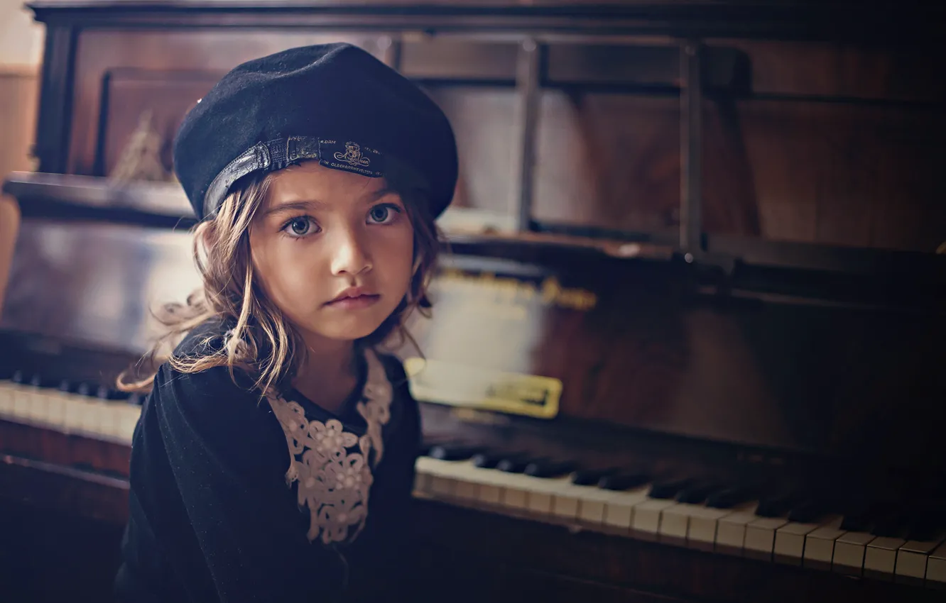 Фото обои портрет, девочка, пианино