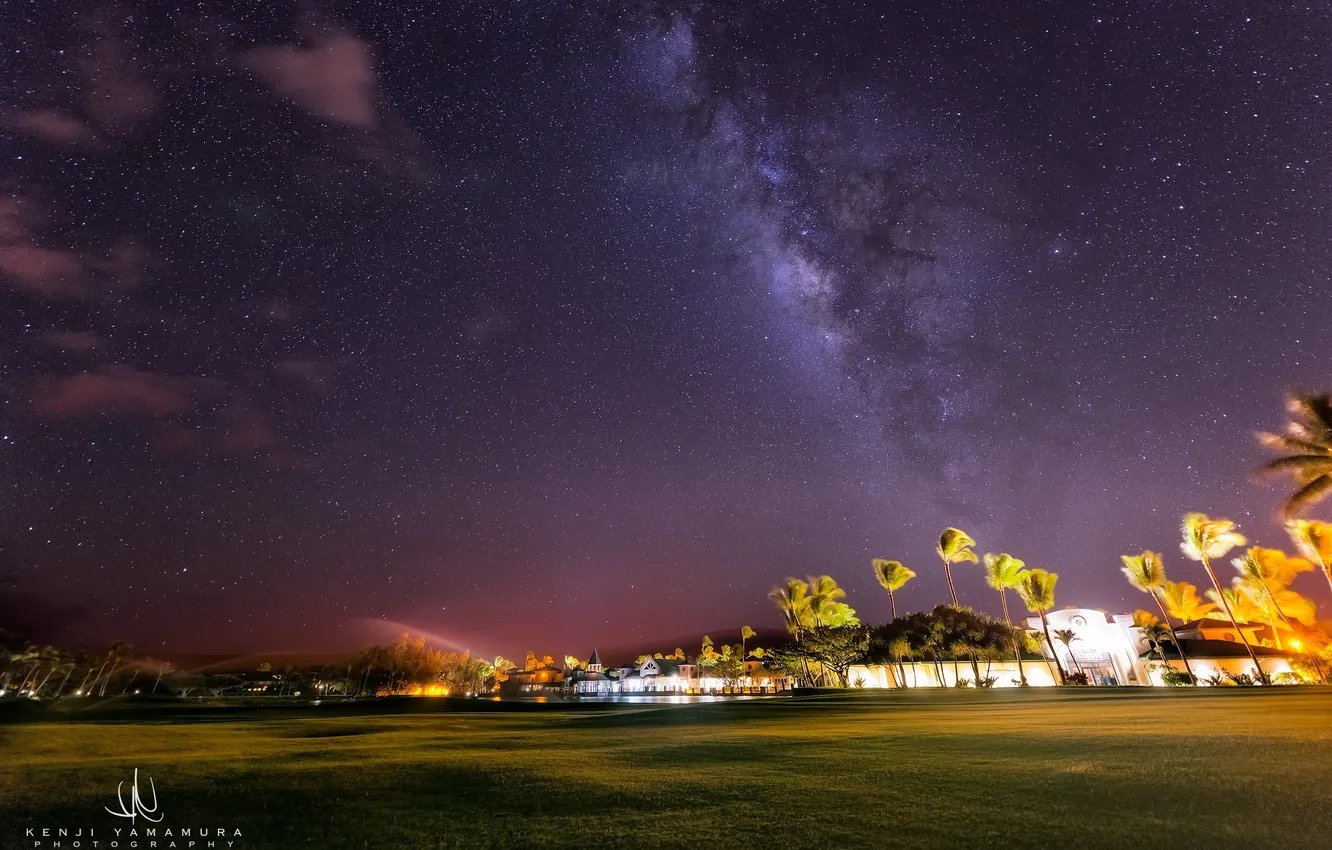 Фото обои звезды, пальмы, газон, Млечный Путь, photographer, Kenji Yamamura
