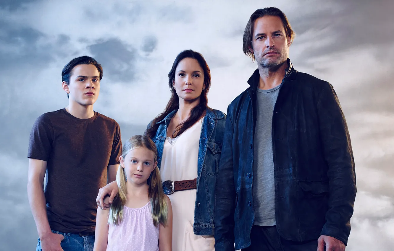 Фото обои фон, сериал, актеры, Фильмы, Colony, Колония