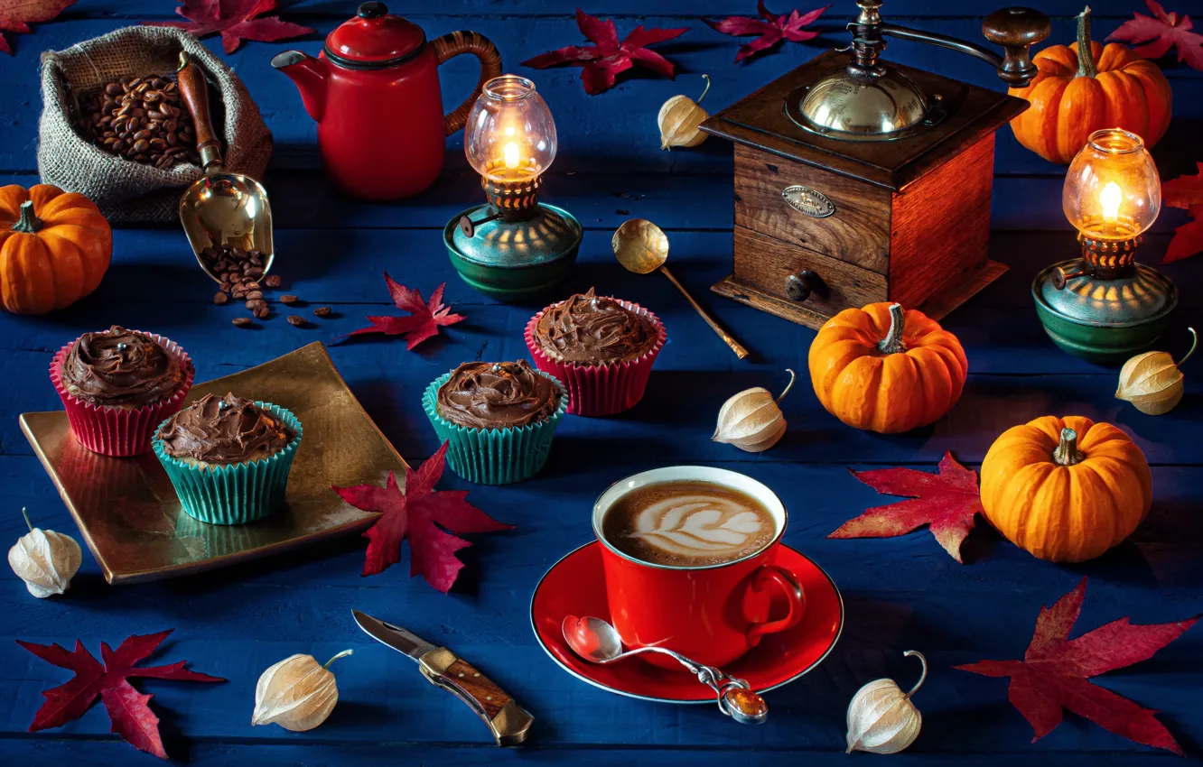 Фото обои листья, кофе, свечи, тыквы, кексы, кофемолка, осенний натюрморт
