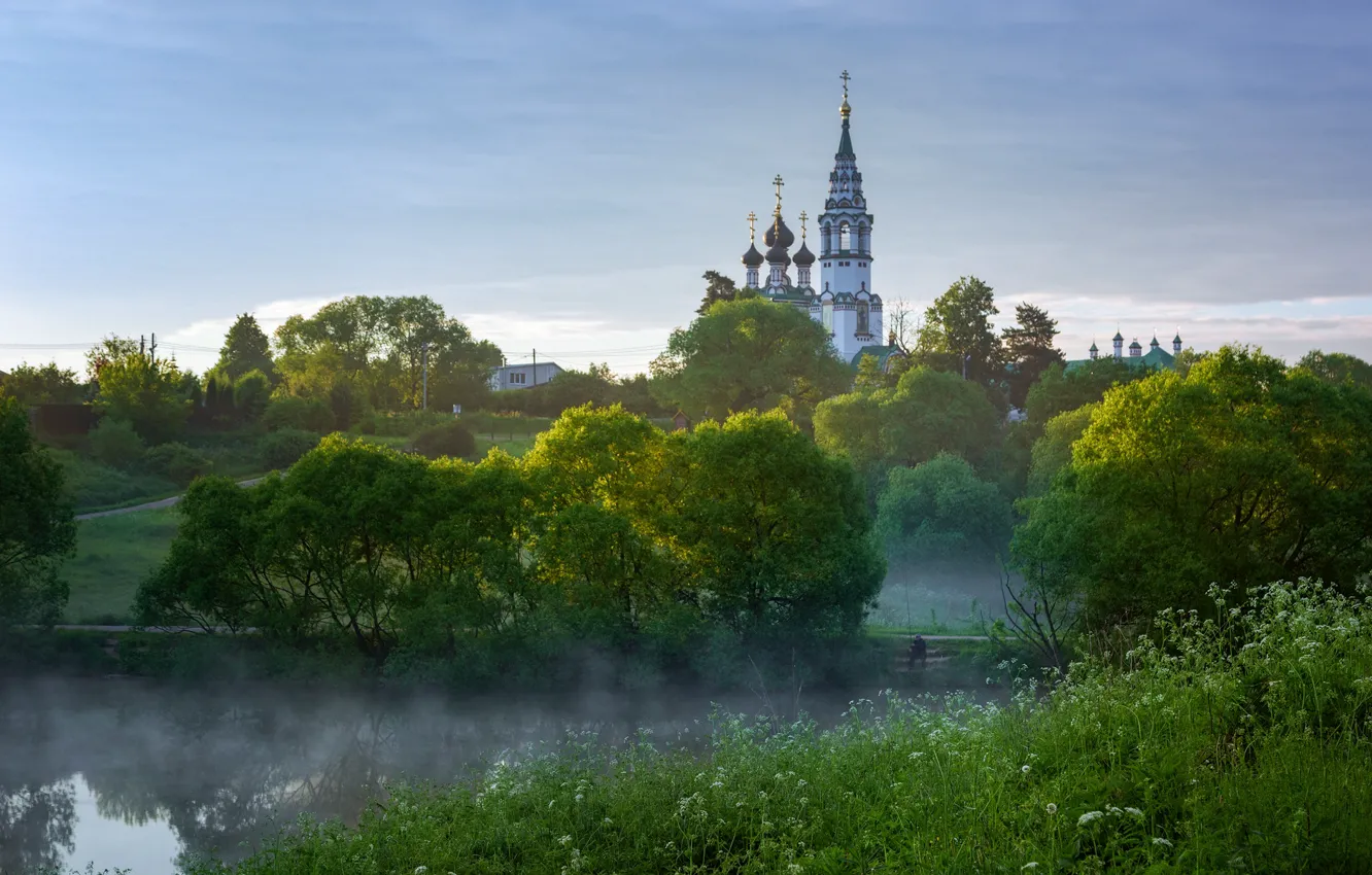 Фото обои лето, пейзаж, природа, туман, село, утро, церковь, речушка