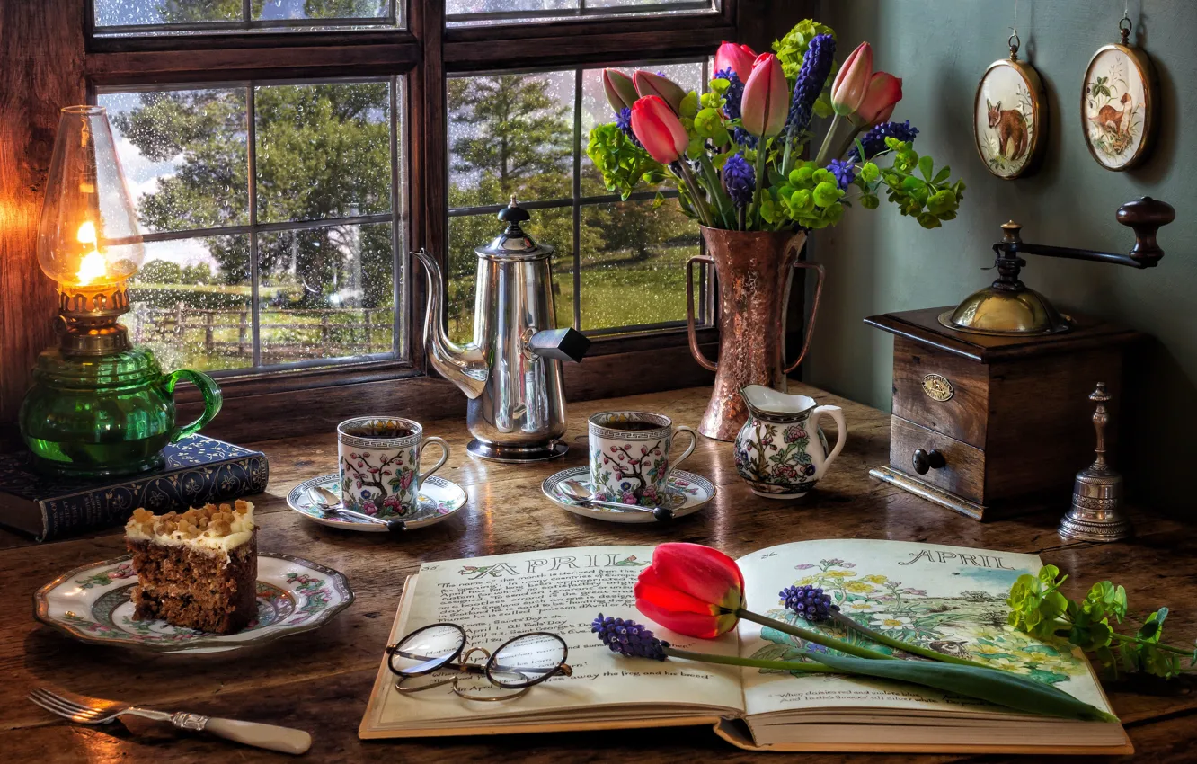 Фото обои цветы, стиль, книги, лампа, кофе, букет, окно, очки