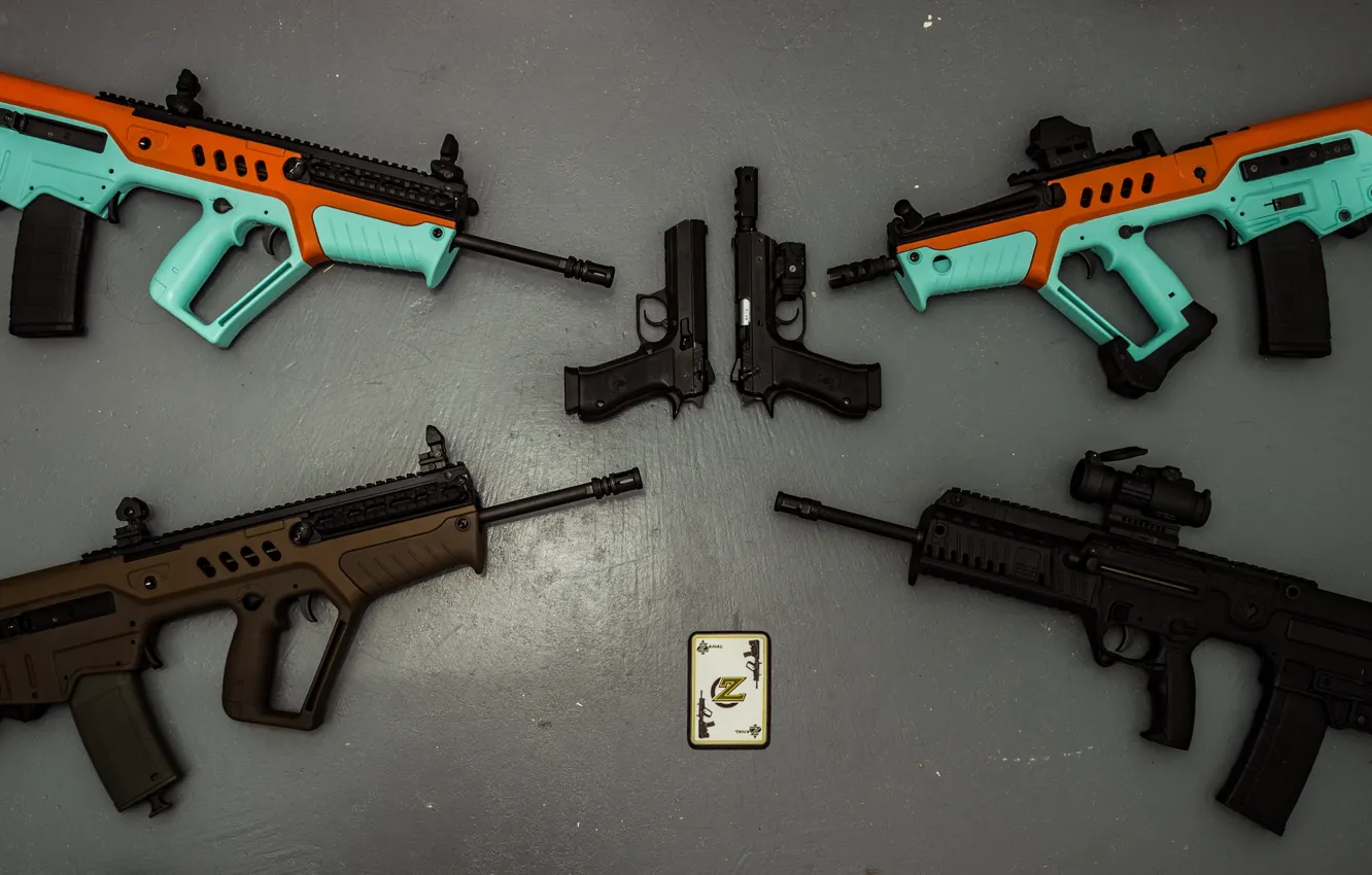 Фото обои стиль, фон, пистолеты, цвет, карта, автомат, Tavor, SAR-16