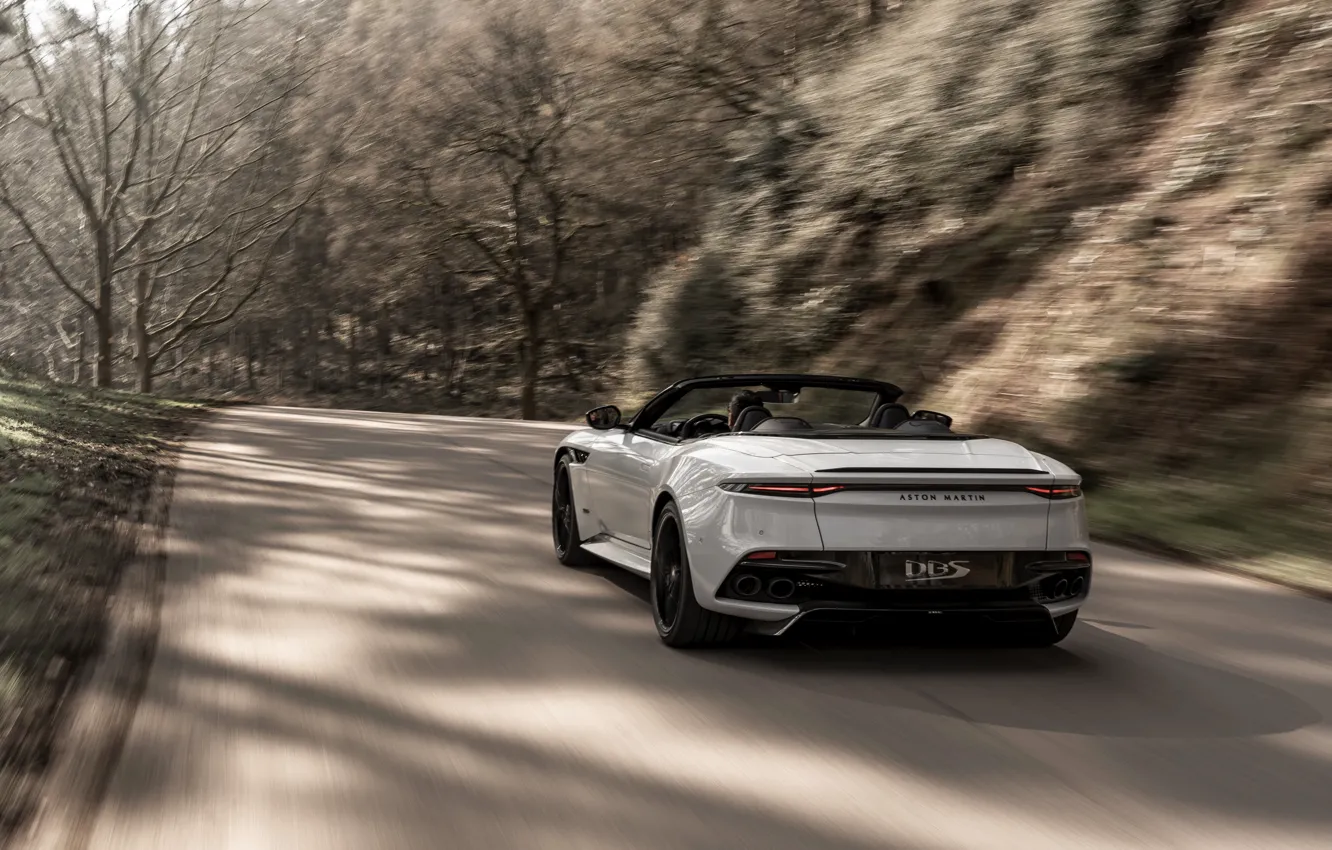Фото обои Aston Martin, DBS, Superleggera, кабриолет, вид сзади, Volante, 2019, 5.2 л.