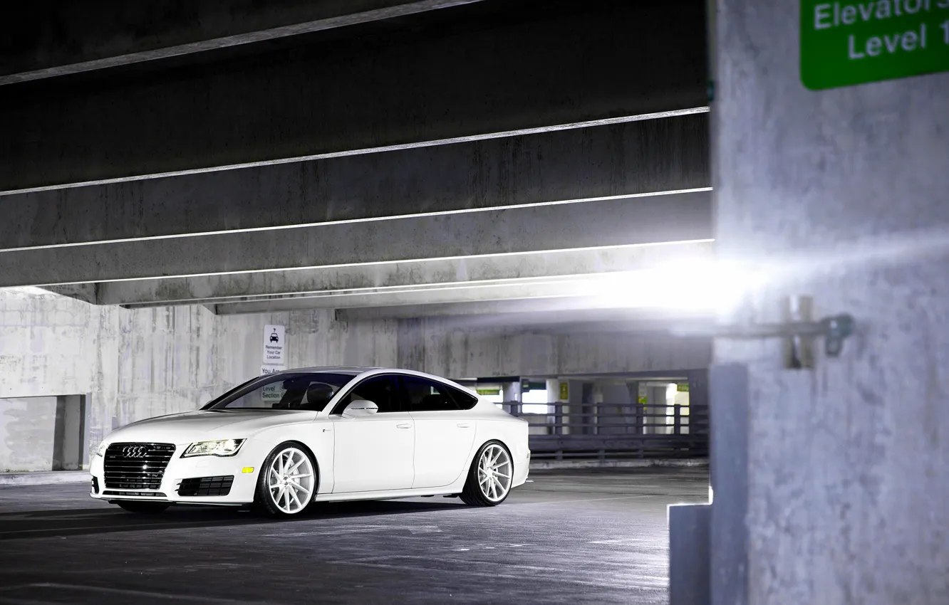 Фото обои Audi, white, wheels, vossen, frontside