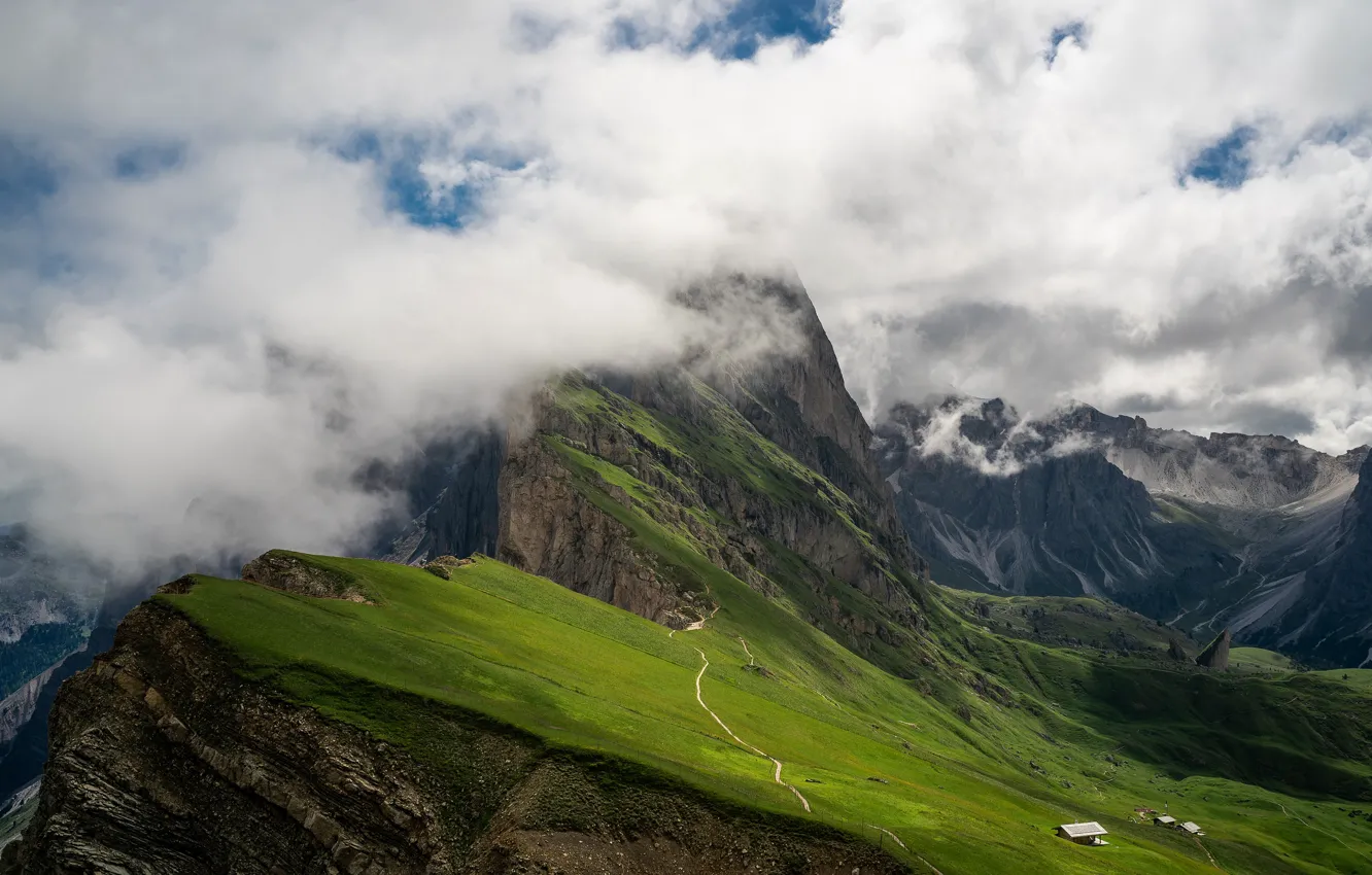 Фото обои облака, горы, туман, обрыв, скалы, склоны, высота, Альпы