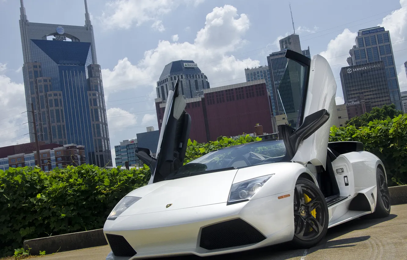Фото обои Roadster, Lamborghini, white, supercar, sky, building, LP640