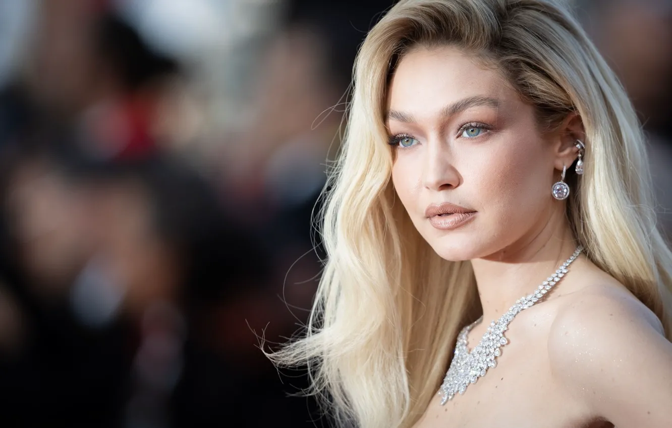 Фото обои взгляд, поза, модель, макияж, прическа, фотосессия, hair, Gigi Hadid