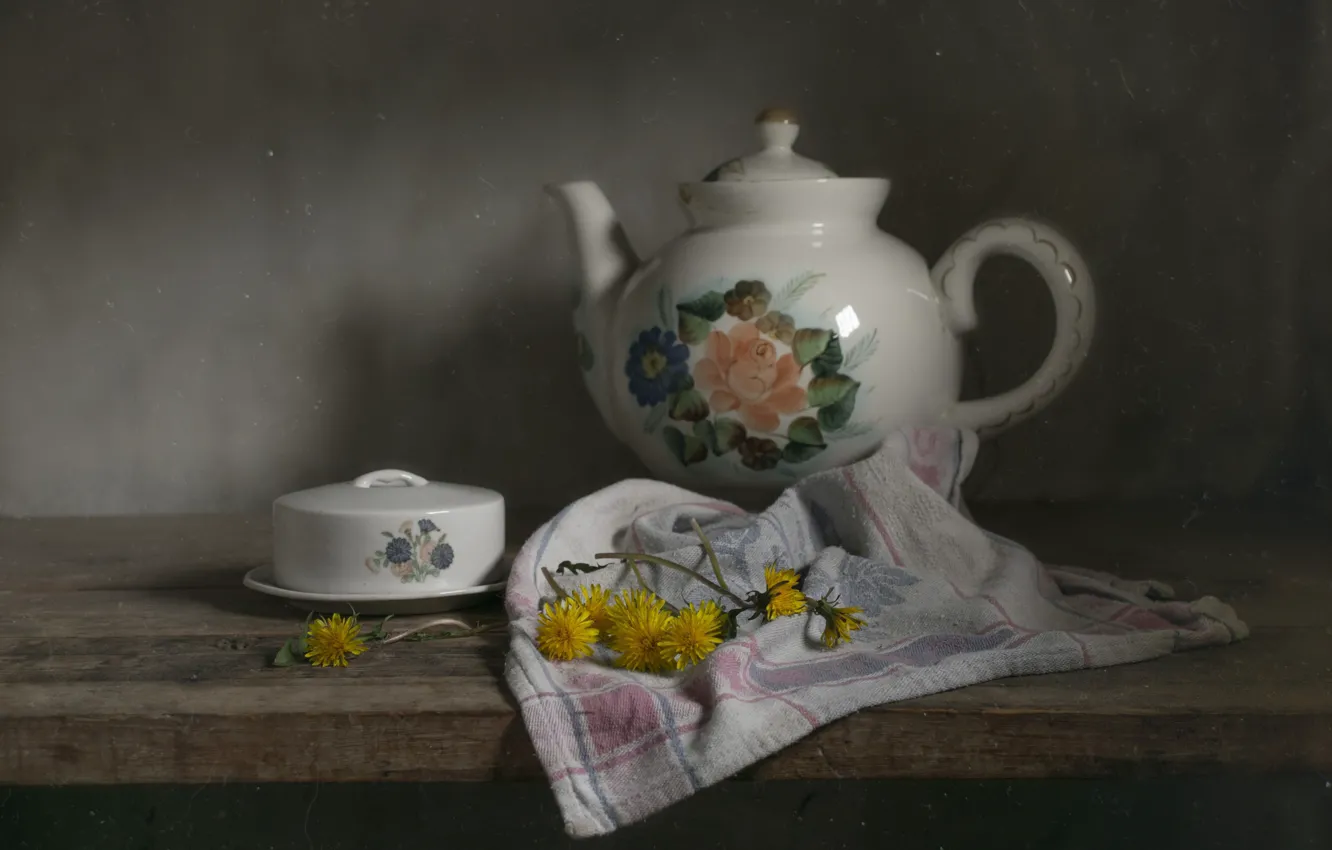 Фото обои цветы, чай, полотенце, чайник, натюрморт, одуванчики, масленка