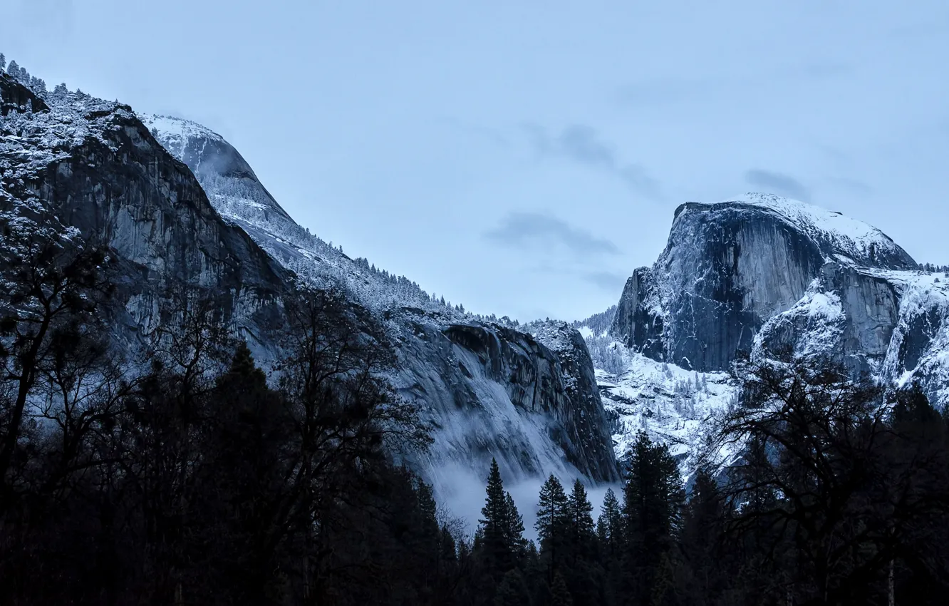 Фото обои зима, небо, снег, деревья, горы, природа, скалы, США
