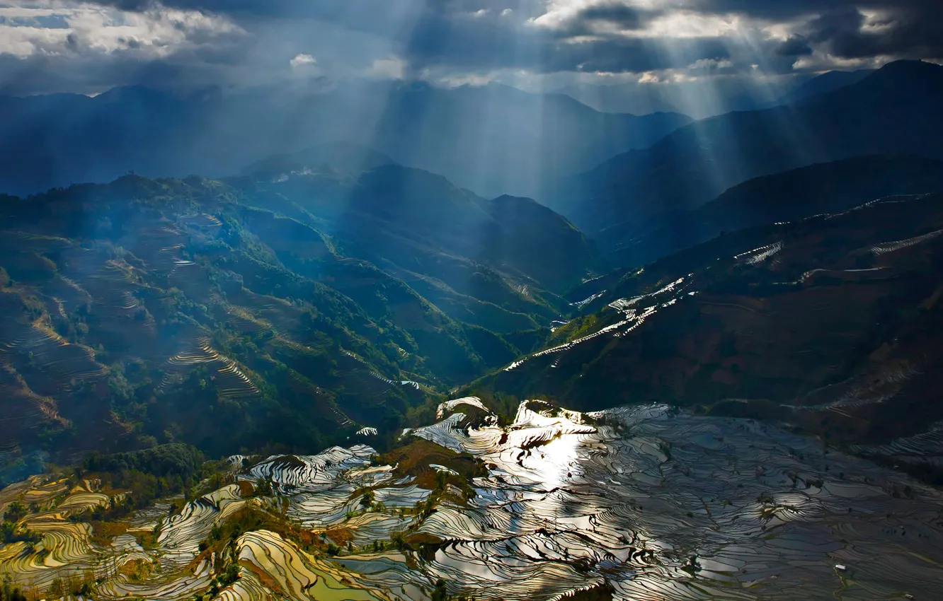 Фото обои лучи, горы, Китай, террасы, рисовые поля, Yuanyang County