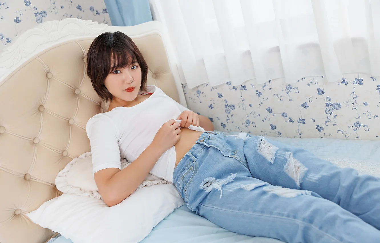 Фото обои Beautiful, Asian, Model, Smile, Bed, Denim, Woman, Cute