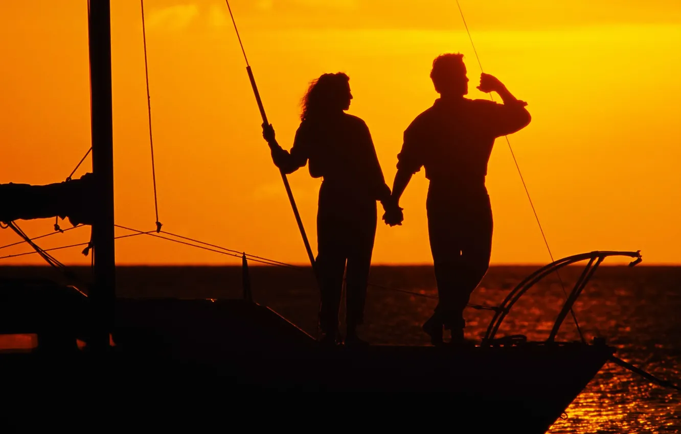 Фото обои море, любовь, закат, романтика, яхта, пара