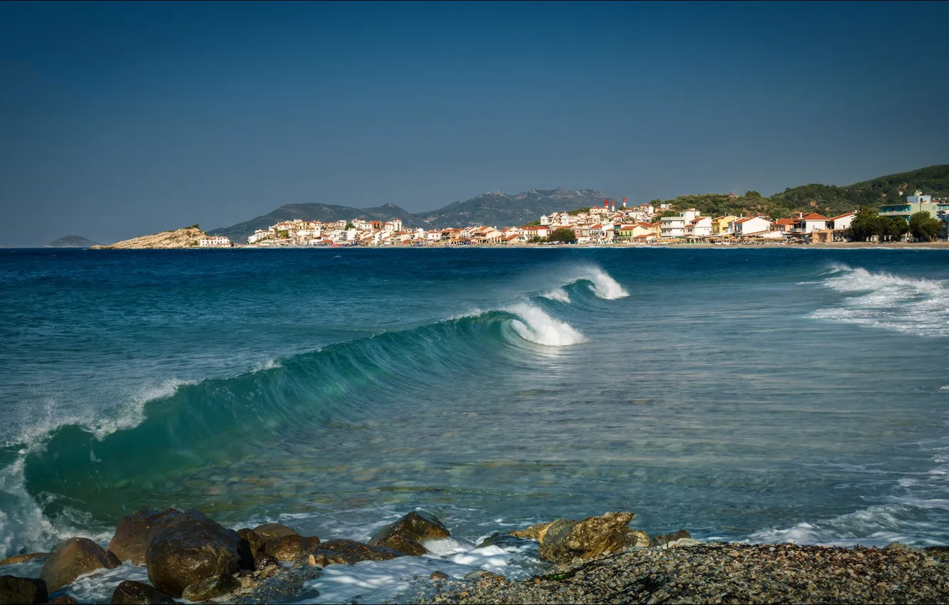 Фото обои море, волны, пейзаж, берег, дома, Греция, Коккари